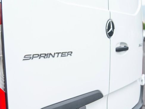Used 2024 Mercedes-Benz Sprinter 2500 image 16