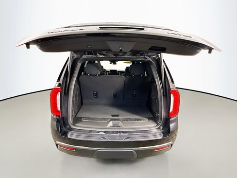 Used 2023 GMC Yukon AT4 w/ AT4 Premium Package image 27