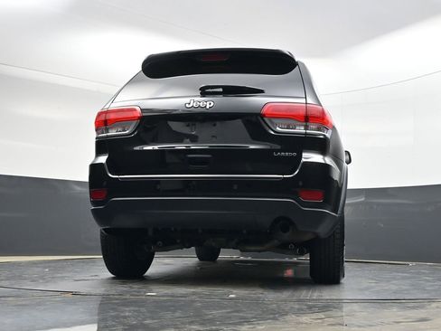 Used 2019 Jeep Grand Cherokee Laredo RWD image 32