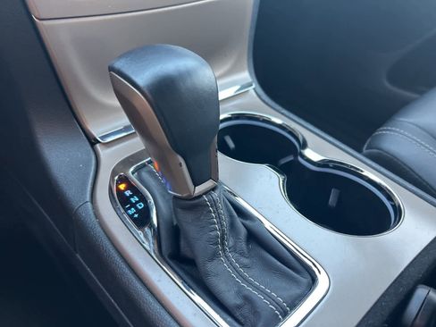 Used 2017 Jeep Grand Cherokee Limited image 42