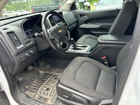 Used 2019 Chevrolet Colorado LT w/ LT Convenience Package AWD/4WD image 9