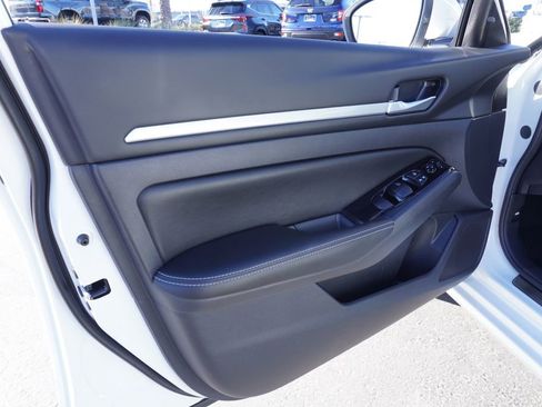 Certified 2025 Nissan Altima 2.5 SL image 15