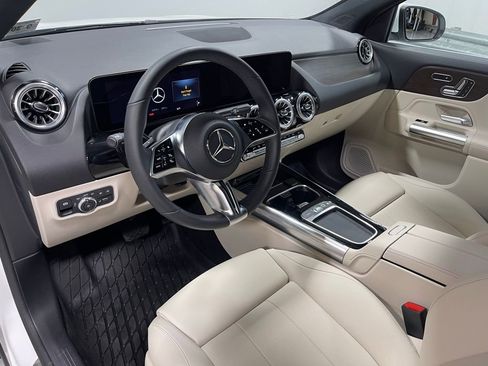 Used 2026 Mercedes-Benz GLA 250 4MATIC image 21