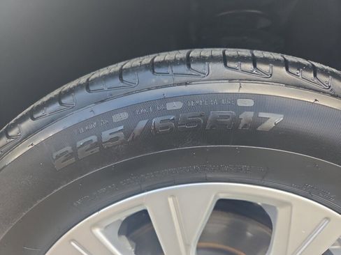 Used 2024 Ford Escape Active AWD/4WD image 7