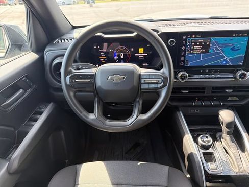 Used 2024 Chevrolet Colorado Trail Boss w/ Technology Package AWD/4WD image 32