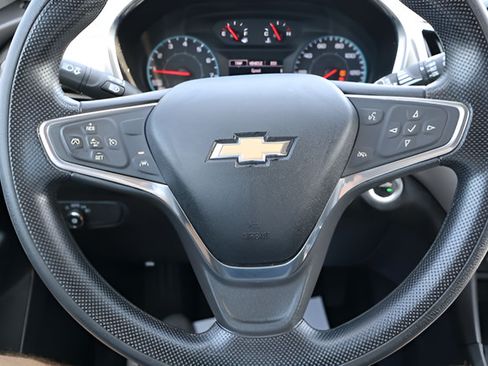 Used 2020 Chevrolet Equinox LS w/ LS Convenience Package FWD image 28
