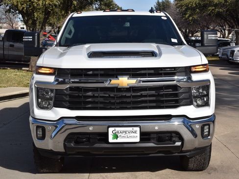 Used 2025 Chevrolet Silverado 2500 LT w/ Safety Package image 3