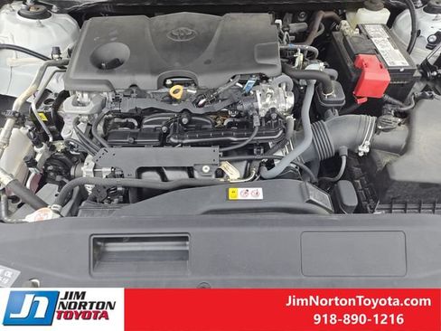 Used 2024 Toyota Camry LE w/ Convenience Package FWD image 32