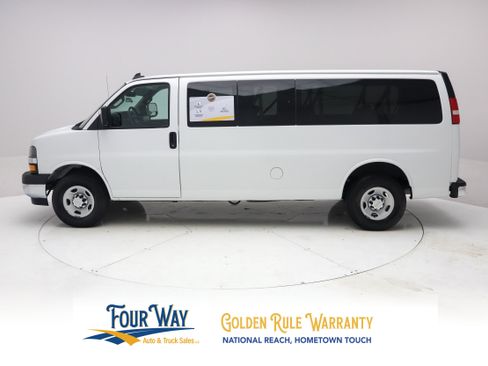 Used 2019 Chevrolet Express 3500 LT w/ LT Preferred Equipment Group RWD image 7