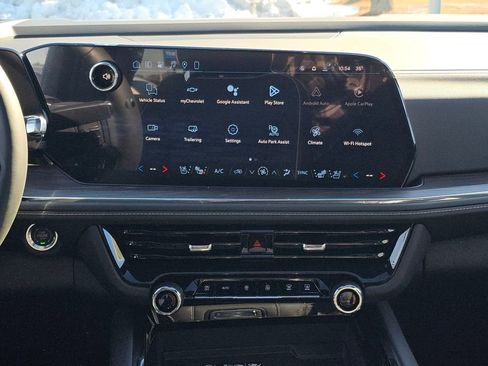 New 2026 Chevrolet Tahoe Premier w/ Sun And Tow Package AWD/4WD image 17