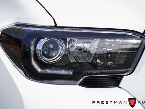 Used 2021 Toyota Tacoma TRD Off-Road w/ Technology Package image 21