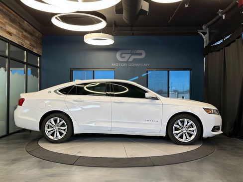 Used 2019 Chevrolet Impala LT FWD image 2