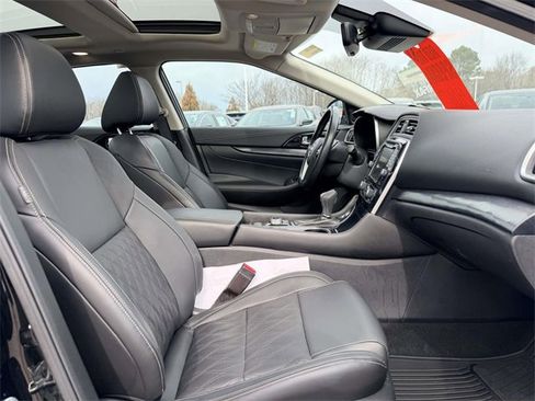 Used 2023 Nissan Maxima Platinum w/ Sport Mat Group image 12