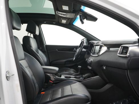Used 2017 Kia Sorento SX AWD/4WD image 12