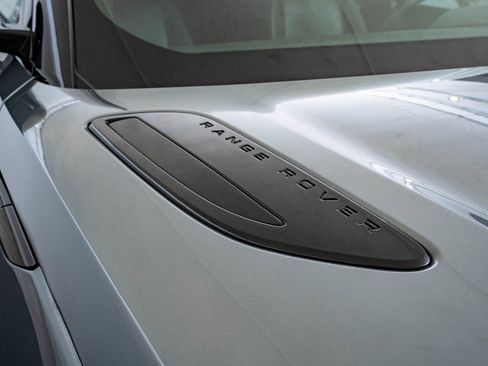 Used 2024 Land Rover Range Rover Velar Dynamic SE image 20