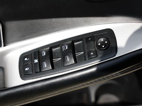Used 2020 Dodge Journey SE FWD image 39