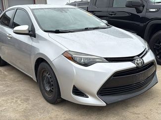Used 2017 Toyota Corolla L FWD video 2