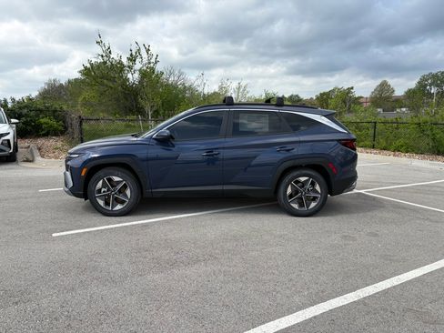 New 2026 Hyundai Tucson SEL FWD image 2