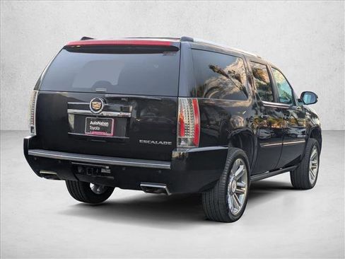 Used 2014 Cadillac Escalade ESV Premium image 5