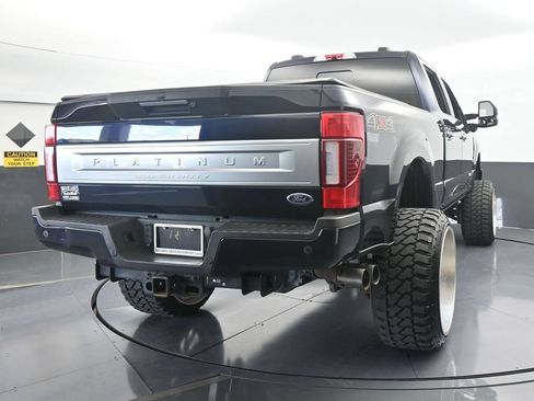 Used 2022 Ford F350 Platinum AWD/4WD image 5