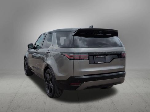 Used 2025 Land Rover Discovery Dynamic SE AWD/4WD image 4