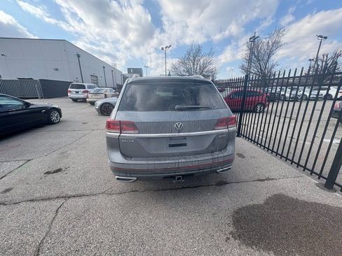 Used 2021 Volkswagen Atlas SEL Premium image 9