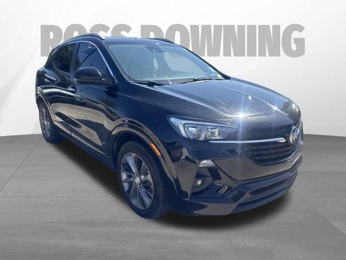 Used 2022 Buick Encore GX Select w/ Sport Touring Package FWD image 3
