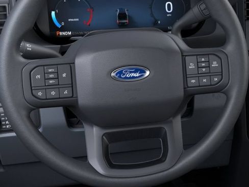 New 2026 Ford F250 XLT w/ XLT Premium Package AWD/4WD image 12