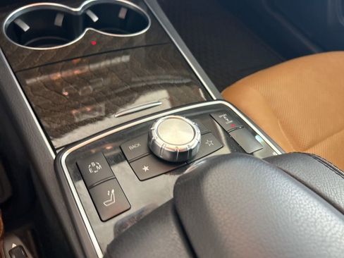 Used 2015 Mercedes-Benz E 550 Cabriolet image 51