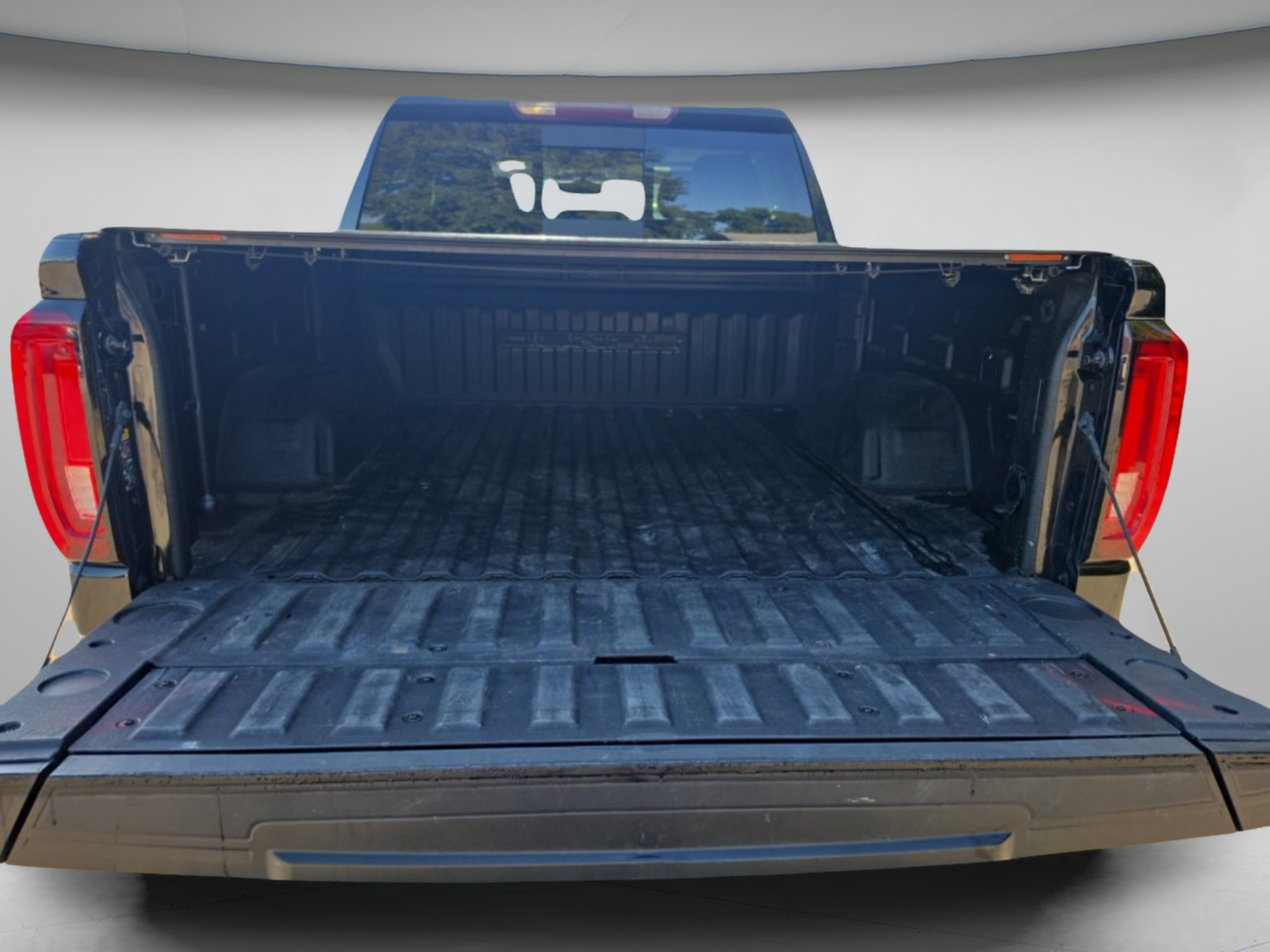 Used 2022 GMC Sierra 1500 Denali w/ Denali Premium Package AWD/4WD image 9