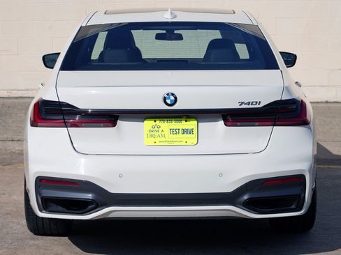 Used 2022 BMW 740i w/ M Sport Package RWD image 58