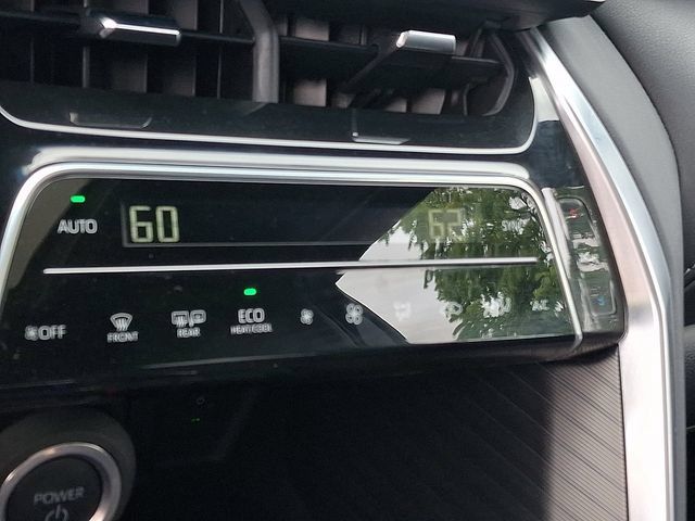 Used 2024 Toyota Venza Nightshade AWD/4WD image 16