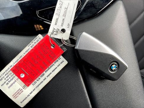 Used 2024 BMW 530i image 11