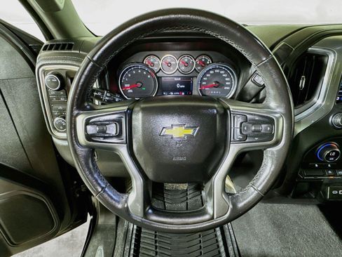 Used 2020 Chevrolet Silverado 1500 LT w/ Fleet Comfort Package AWD/4WD image 9