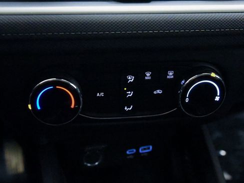 Used 2025 Chevrolet TrailBlazer LS w/ LS Convenience Package FWD image 21