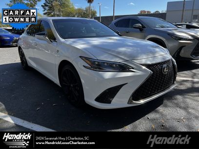 Used 2022 Lexus ES 350 F Sport w/ Accessory Package 2