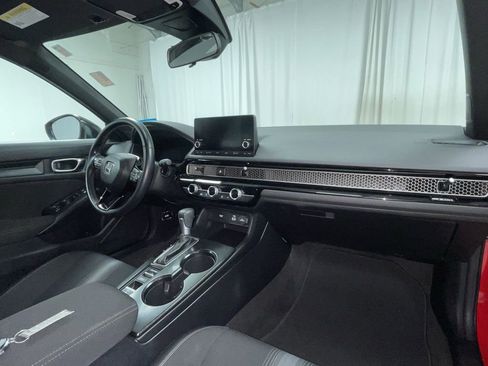 Used 2024 Honda Civic Sport image 14