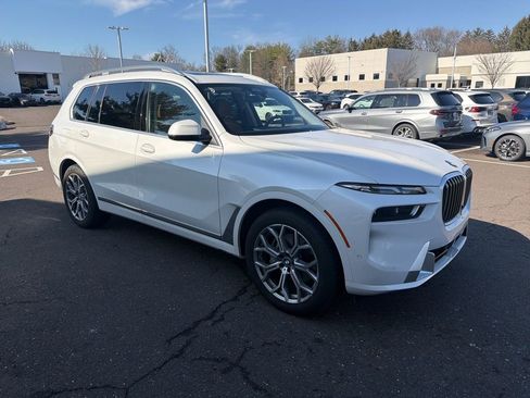 Certified 2026 BMW X7 xDrive40i w/ Premium Package image 7