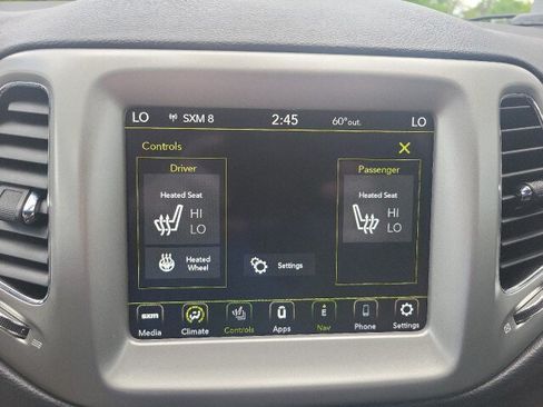 Used 2021 Jeep Compass Latitude AWD/4WD image 11