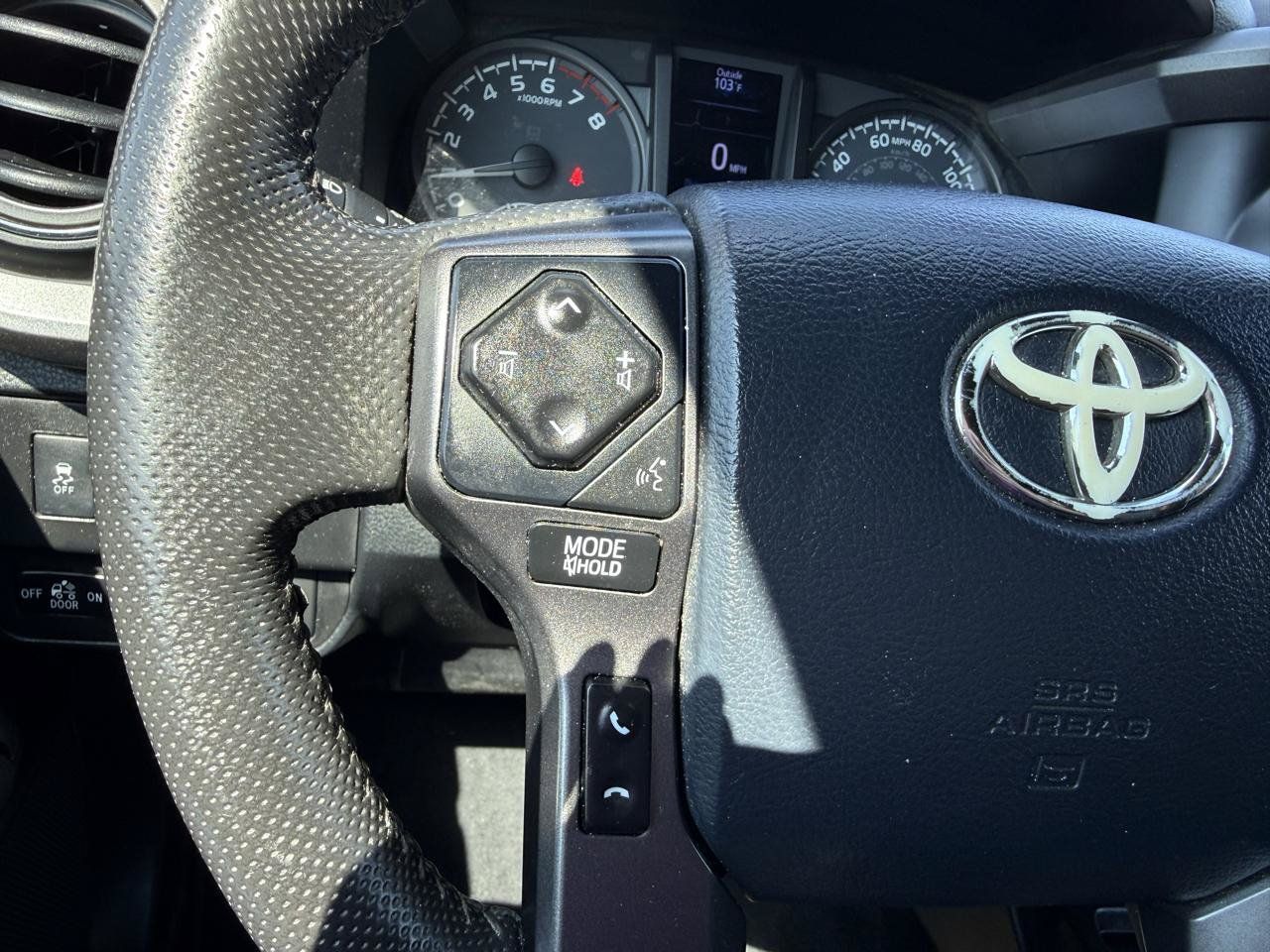 Used 2020 Toyota Tacoma TRD Off-Road w/ Technology Package AWD/4WD image 22