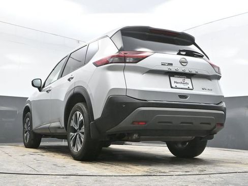 Used 2023 Nissan Rogue SV image 27