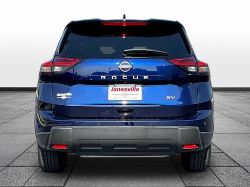 Certified 2024 Nissan Rogue SV FWD image 6