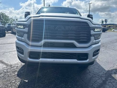 Used 2026 RAM 2500 Big Horn AWD/4WD image 9
