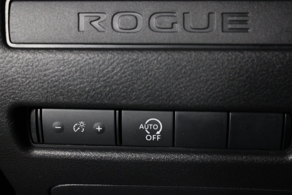 Certified 2025 Nissan Rogue S FWD image 24