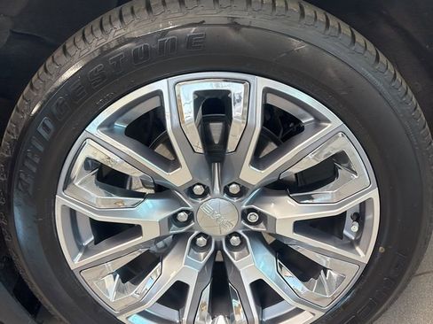 Used 2022 GMC Sierra 1500 Denali w/ Denali Reserve Package image 8