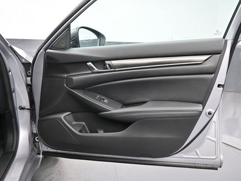 Used 2022 Honda Accord Sport image 38