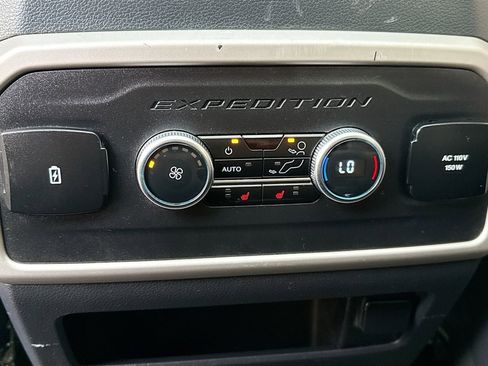 Used 2024 Ford Expedition Max Limited image 27