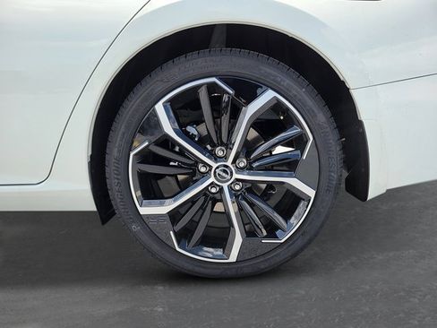 New 2025 Nissan Altima 2.5 SR image 14