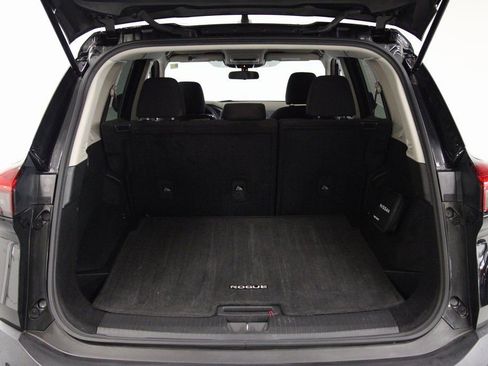 Used 2023 Nissan Rogue S image 24