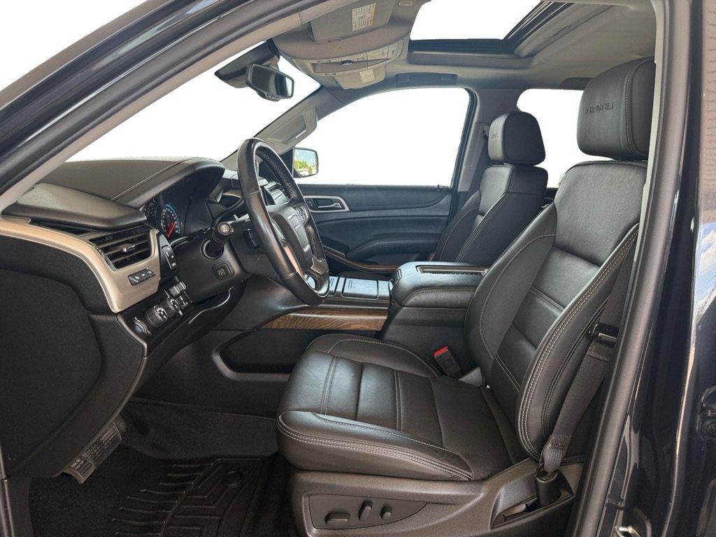 Used 2020 GMC Yukon Denali AWD/4WD image 9